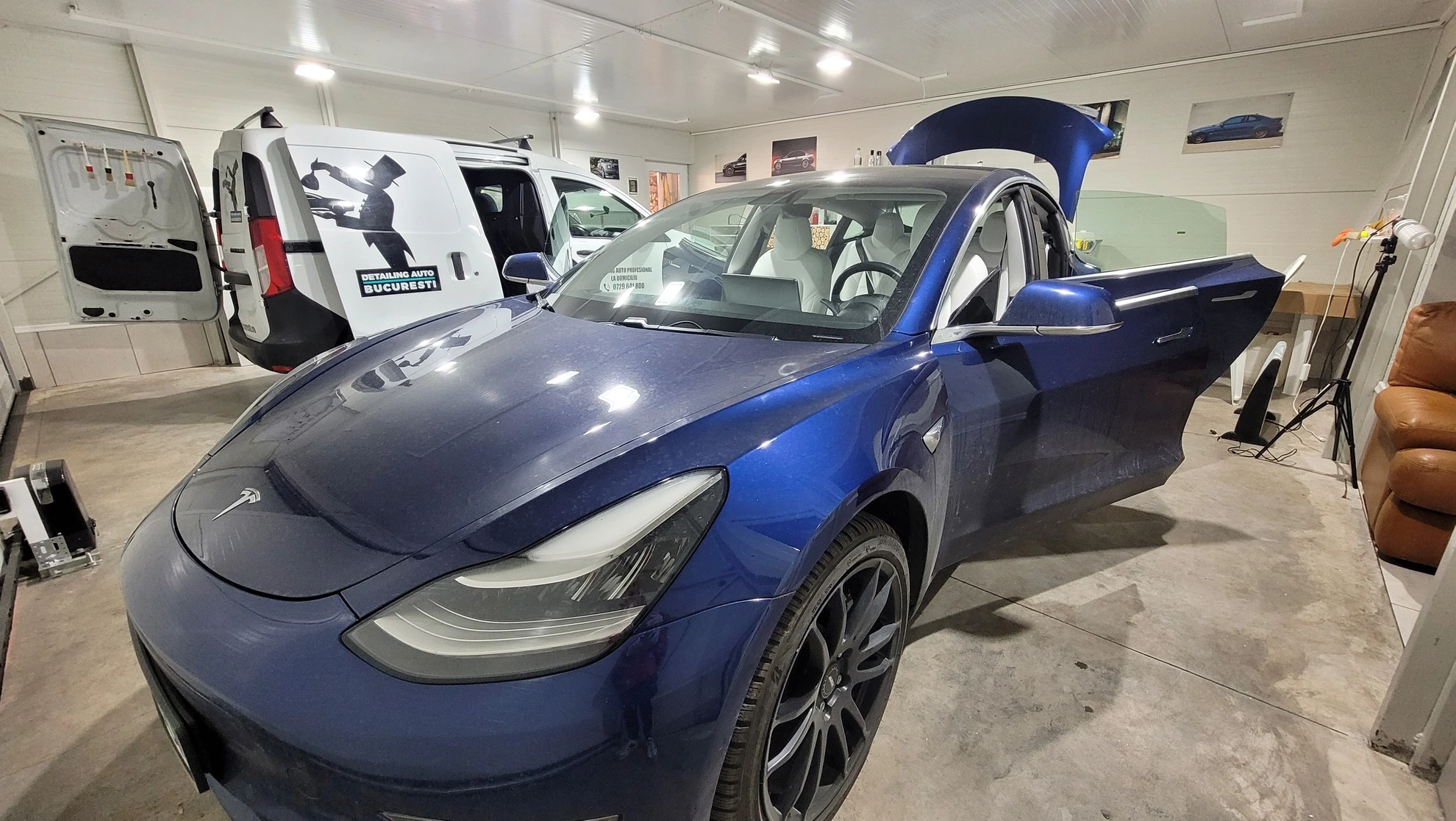 Tesla detailing la domiciliu Detailing Auto Bucuresti